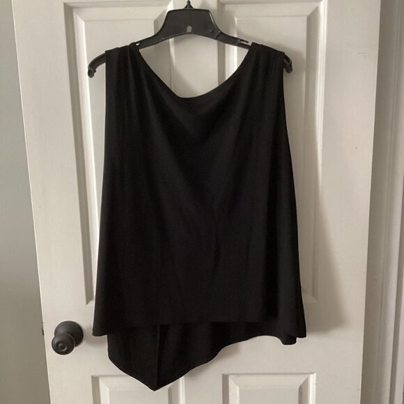 Woman's Plus Size Baranda Sleeveless Surplice Blouse with Asymmetrical Hemline B - Picture 6 of 7